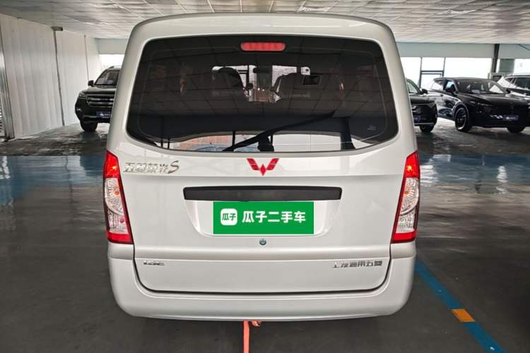 Used Wuling Rongguang S 2023 1.5L Base Version 5/7 Seats Rear