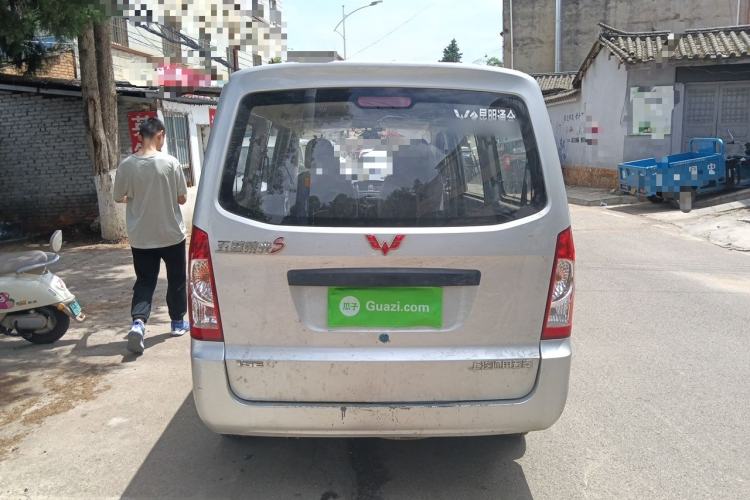Used Wuling Rongguang S 2023 1.5L Base Version 5/7 Seats Rear