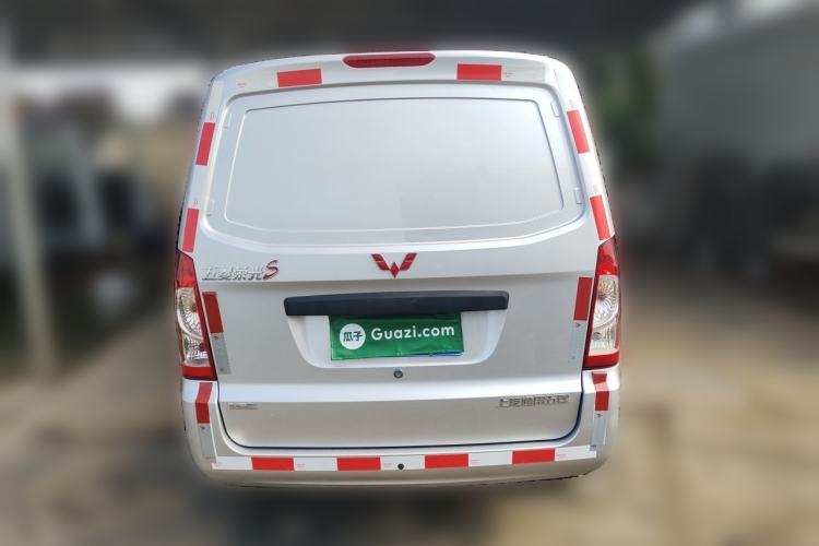 Used Wuling Rongguang S 2023 1.5L Basic Enclosed-Window Vehicle 2 Seats Rear