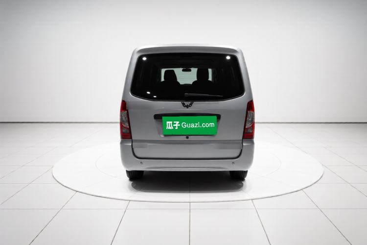 Used Wuling Rongguang S 2023 1.5L Base Version 5/7 Seats Rear