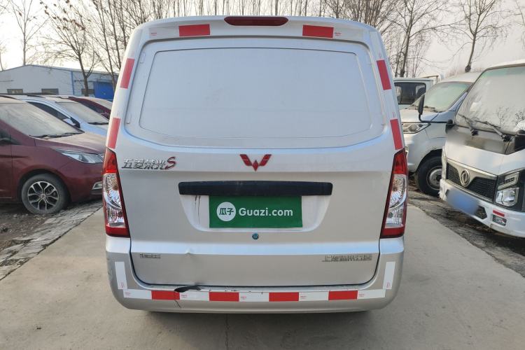 Used Wuling Rongguang S 2023 1.5L Basic Enclosed-Window Vehicle 2 Seats Rear