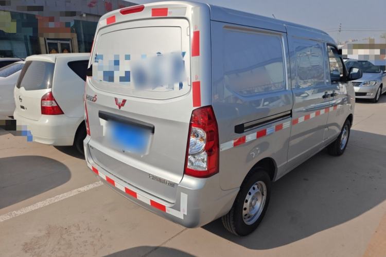 Used Wuling Rongguang S 2023 1.5L Basic Enclosed-Window Vehicle 2 Seats Rear Right 45 Deg