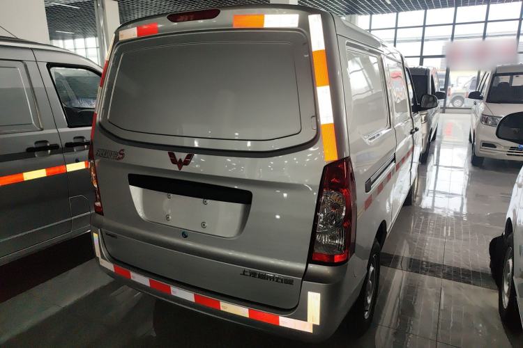 Used Wuling Rongguang S 2023 1.5L Basic Enclosed-Window Vehicle 2 Seats Rear Right 45 Deg