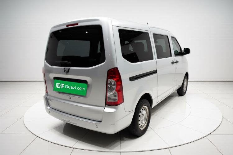 Used Wuling Rongguang S 2023 1.5L Base Version 5/7 Seats Rear Right 45 Deg