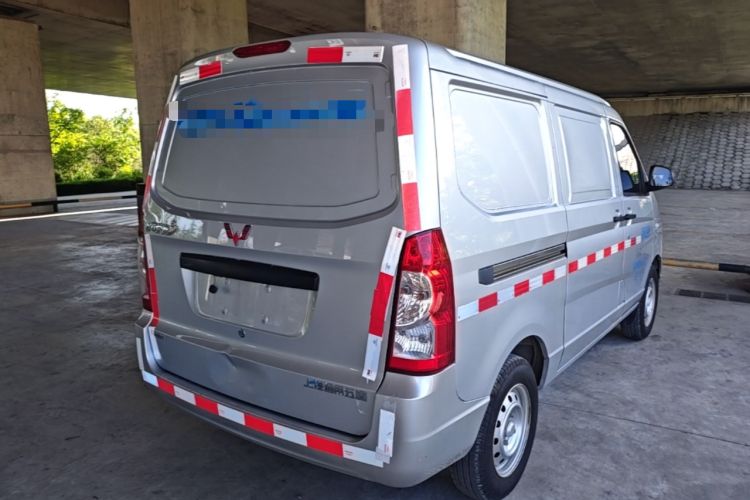Used Wuling Rongguang S 2023 1.5L Basic Enclosed-Window Vehicle 2 Seats Rear Right 45 Deg