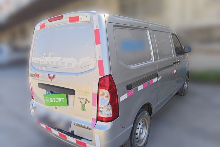 Used Wuling Rongguang S 2023 1.5L Basic Enclosed-Window Vehicle 2 Seats Rear Right 45 Deg