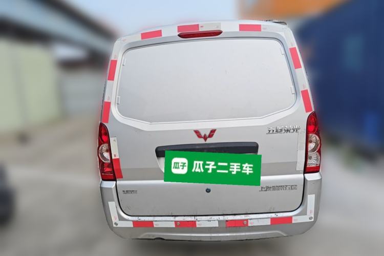 Used Wuling Rongguang S 2023 1.5L Basic Enclosed-Window Vehicle 2 Seats Rear