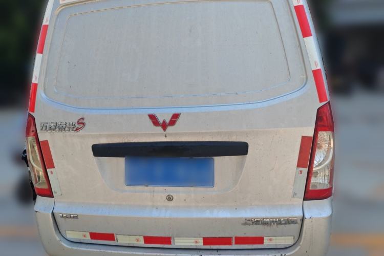 Used Wuling Rongguang S 2023 1.5L Basic Enclosed-Window Vehicle 2 Seats Rear
