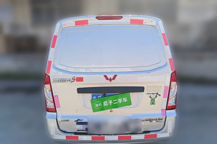 Used Wuling Rongguang S 2023 1.5L Basic Enclosed-Window Vehicle 2 Seats Rear