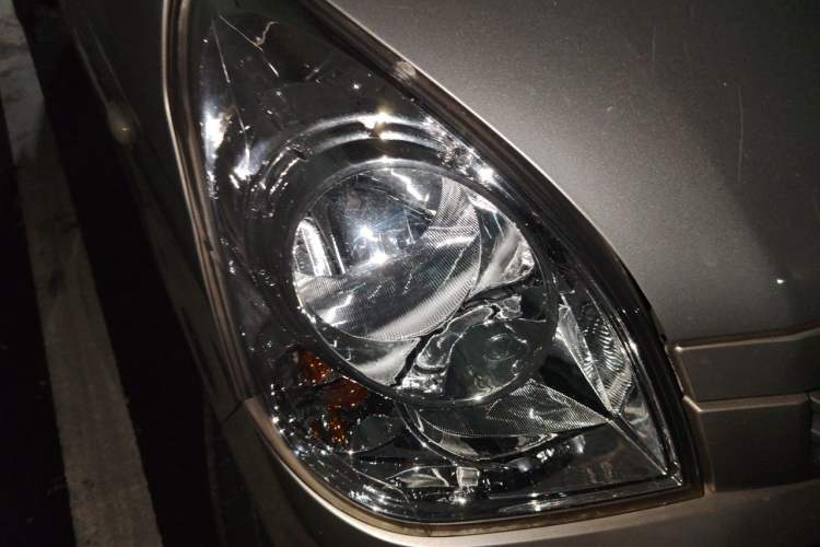 Used Wuling Rongguang S 2023 1.5L Base Version 5/7 Seats Right Front Headlight