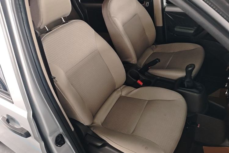 Used Wuling Rongguang S 2023 1.5L Base Version 5/7 Seats Right Front Seat
