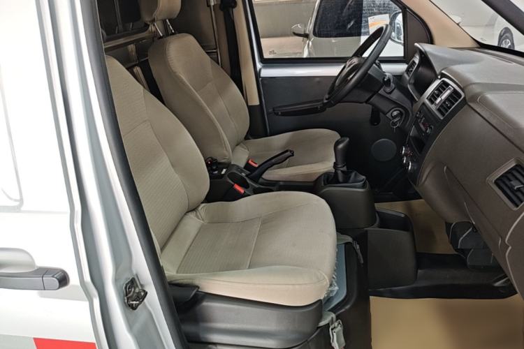 Used Wuling Rongguang S 2023 1.5L Basic Enclosed-Window Vehicle 2 Seats Right Front Seat
