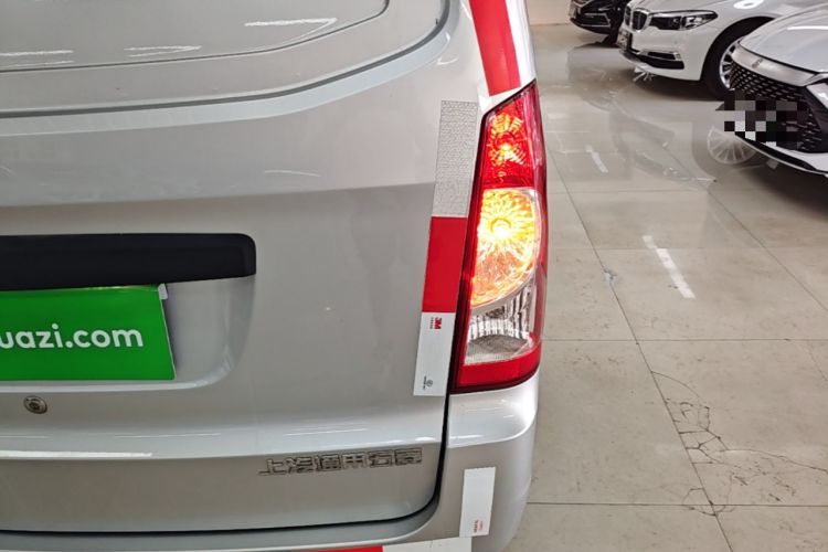 Used Wuling Rongguang S 2023 1.5L Basic Enclosed-Window Vehicle 2 Seats Right Rear Taillight