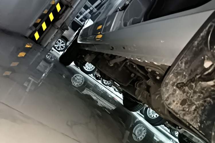 Used Wuling Rongguang S 2023 1.5L Base Version 5/7 Seats Right Side Sill