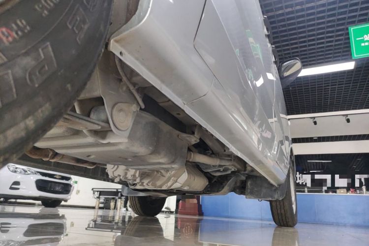 Used Wuling Rongguang S 2023 1.5L Base Version 5/7 Seats Right Side Sill