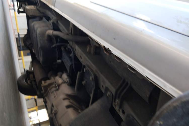 Used Wuling Rongguang S 2023 1.5L Basic Enclosed-Window Vehicle 2 Seats Right Side Sill