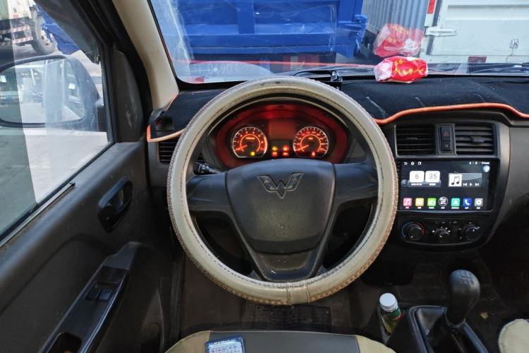 Used Wuling Rongguang S 2023 1.5L Base Version 5/7 Seats Steering Wheel