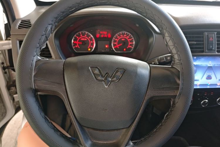 Used Wuling Rongguang S 2023 1.5L Basic Enclosed-Window Vehicle 2 Seats Steering Wheel