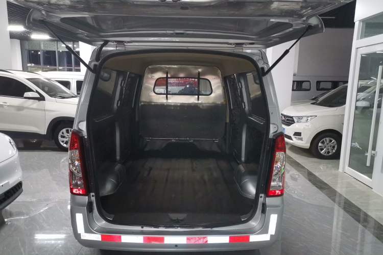Used Wuling Rongguang S 2023 1.5L Basic Enclosed-Window Vehicle 2 Seats Trunk