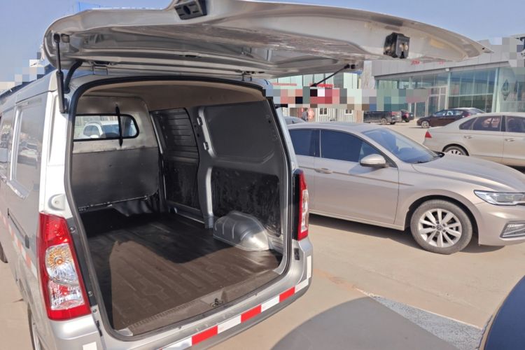 Used Wuling Rongguang S 2023 1.5L Basic Enclosed-Window Vehicle 2 Seats Trunk