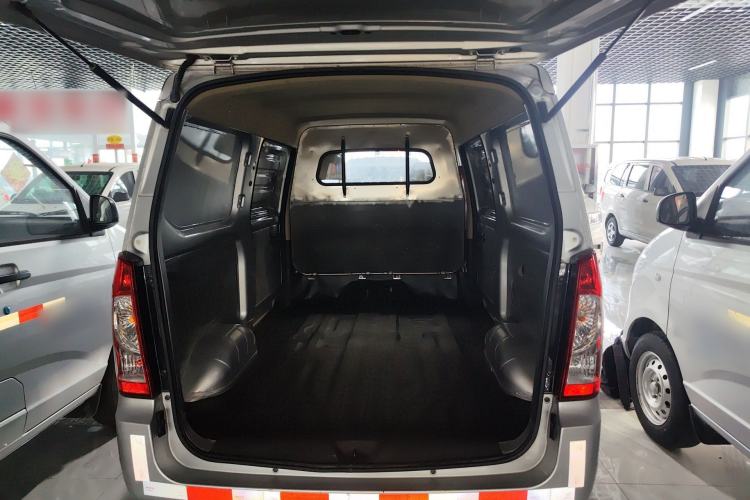 Used Wuling Rongguang S 2023 1.5L Basic Enclosed-Window Vehicle 2 Seats Trunk