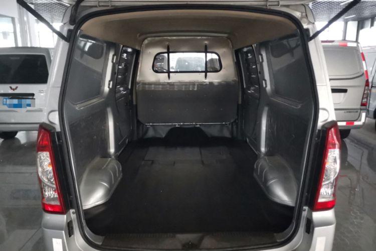 Used Wuling Rongguang S 2023 1.5L Basic Enclosed-Window Vehicle 2 Seats Trunk