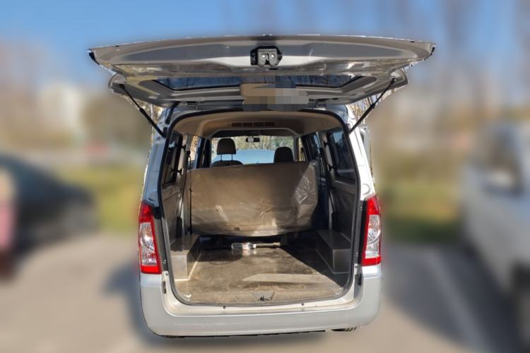 Used Wuling Rongguang S 2023 1.5L Base Version 5/7 Seats Trunk