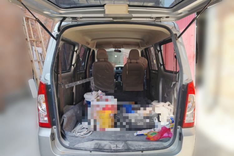 Used Wuling Rongguang S 2023 1.5L Base Version 5/7 Seats Trunk
