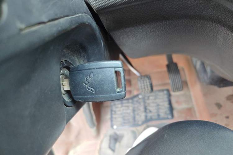 Used Wuling Rongguang S 2023 1.5L Basic Enclosed-Window Vehicle 2 Seats Vehicle Key