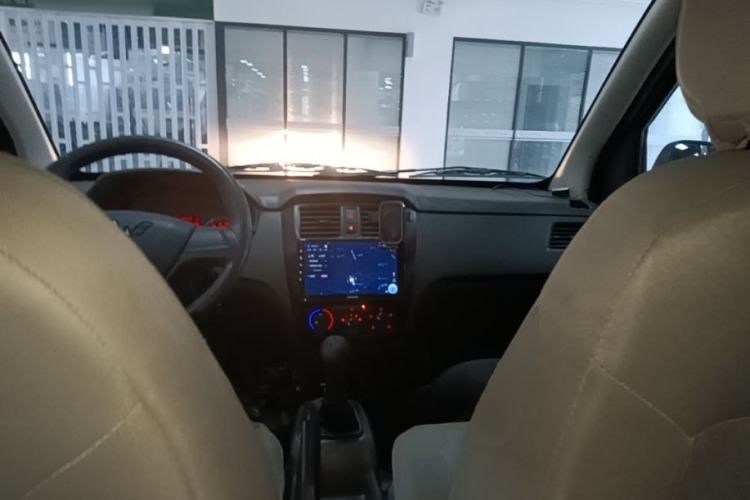Used Wuling Rongguang S 2023 1.5L Base Version 5/7 Seats Center Console
