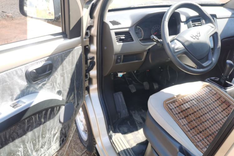 Used Wuling Rongguang S 2023 1.5L Base Version 5/7 Seats Driver Seat