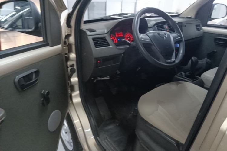 Used Wuling Rongguang S 2023 1.5L Base Version 5/7 Seats Driver Seat