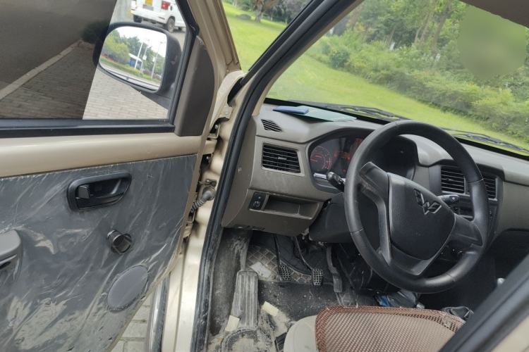 Used Wuling Rongguang S 2023 1.5L Base Version 5/7 Seats Driver Seat