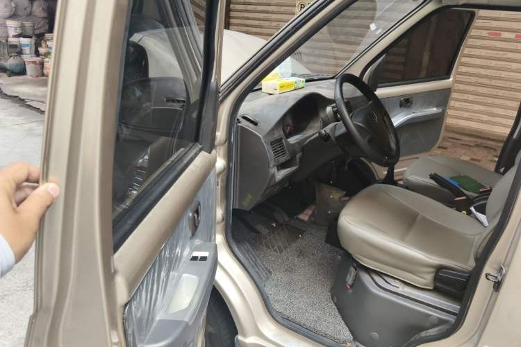 Used Wuling Rongguang S 2023 1.5L Basic Enclosed-Window Vehicle 2 Seats Driver Seat