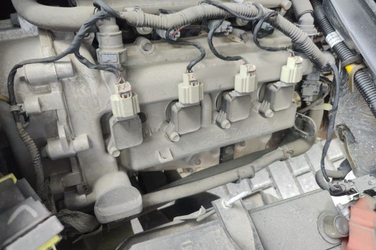 Used Wuling Rongguang S 2023 1.5L Base Version 5/7 Seats Engine Bay