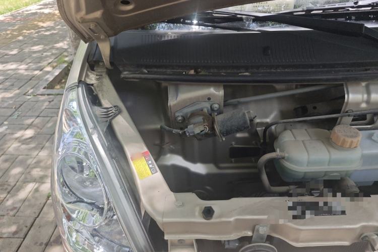 Used Wuling Rongguang S 2023 1.5L Base Version 5/7 Seats Engine Bay Right