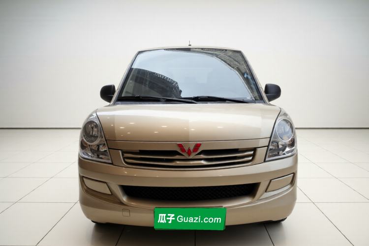 Used Wuling Rongguang S 2023 1.5L Base Version 5/7 Seats Exterior 1