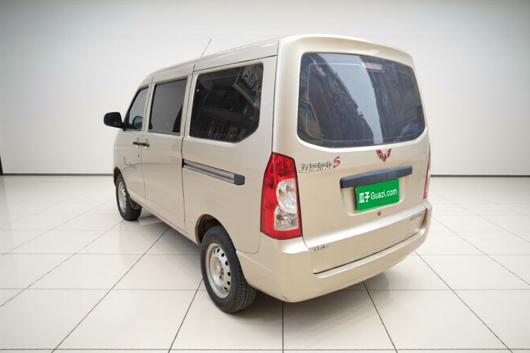 Used Wuling Rongguang S 2023 1.5L Base Version 5/7 Seats Exterior 3