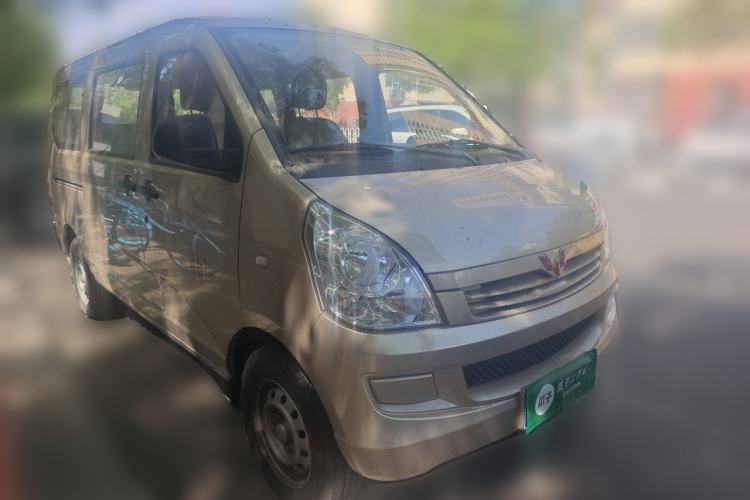 Used Wuling Rongguang S 2023 1.5L Base Version 5/7 Seats Front Right 45 Deg