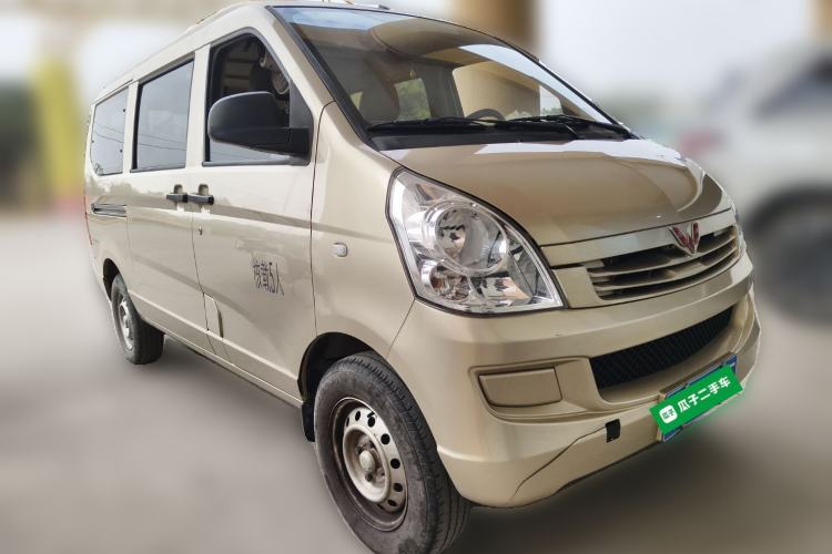 Used Wuling Rongguang S 2023 1.5L Base Version 5/7 Seats Front Right 45 Deg