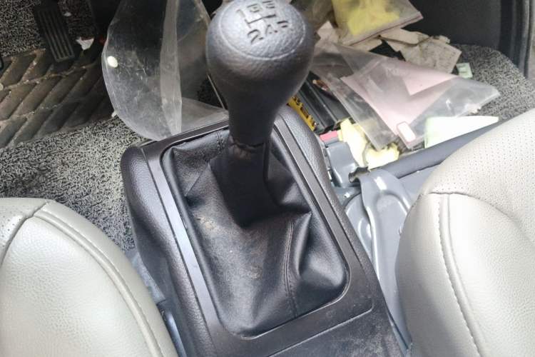 Used Wuling Rongguang S 2023 1.5L Basic Enclosed-Window Vehicle 2 Seats Gear Lever