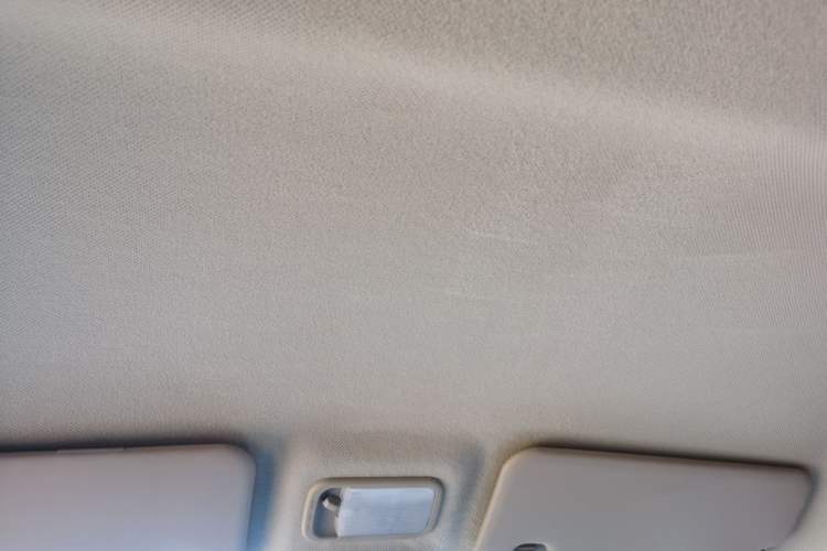 Used Wuling Rongguang S 2023 1.5L Base Version 5/7 Seats Headliner