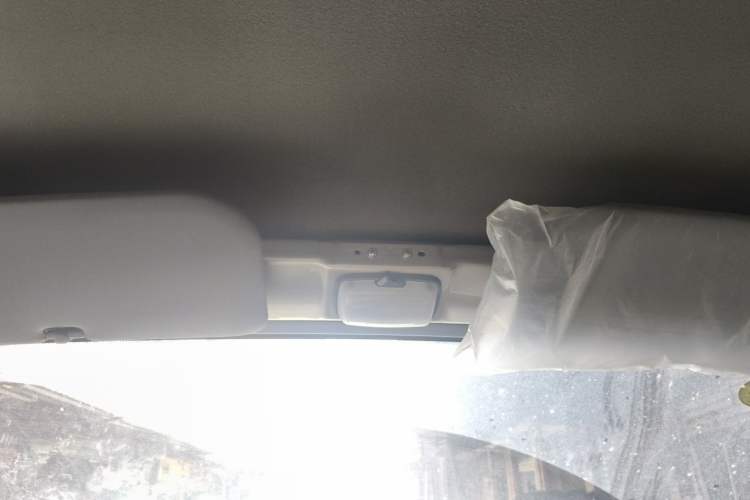 Used Wuling Rongguang S 2023 1.5L Basic Enclosed-Window Vehicle 2 Seats Headliner