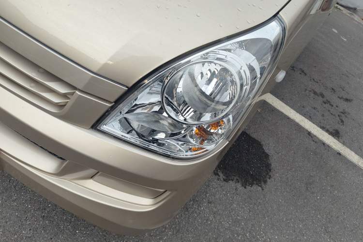Used Wuling Rongguang S 2023 1.5L Base Version 5/7 Seats Left Front Headlight