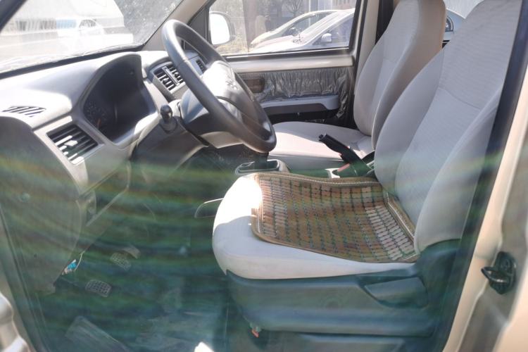 Used Wuling Rongguang S 2023 1.5L Base Version 5/7 Seats Left Front Seat
