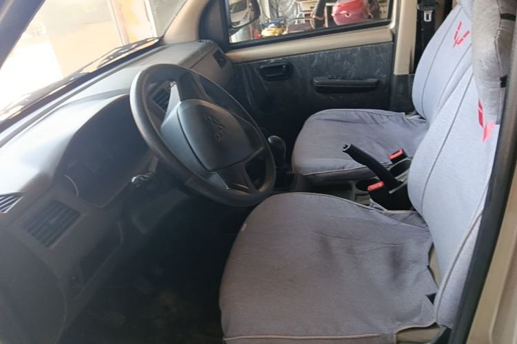 Used Wuling Rongguang S 2023 1.5L Base Version 5/7 Seats Left Front Seat