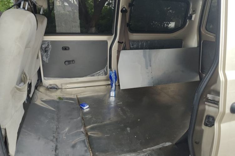 Used Wuling Rongguang S 2023 1.5L Base Version 5/7 Seats Left Rear Seat