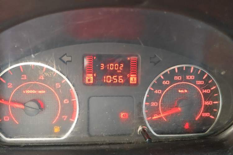 Used Wuling Rongguang S 2023 1.5L Base Version 5/7 Seats Odometer Close Up