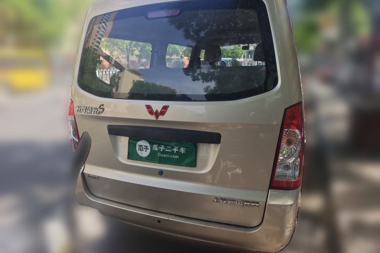 Used Wuling Rongguang S 2023 1.5L Base Version 5/7 Seats Rear