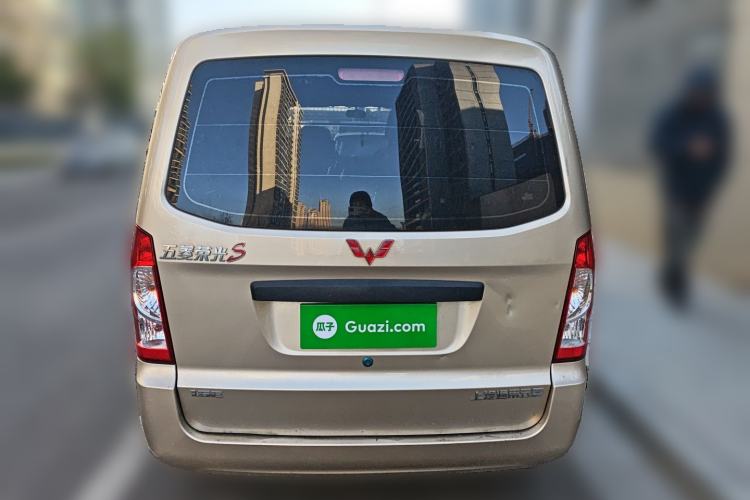 Used Wuling Rongguang S 2023 1.5L Base Version 5/7 Seats Rear